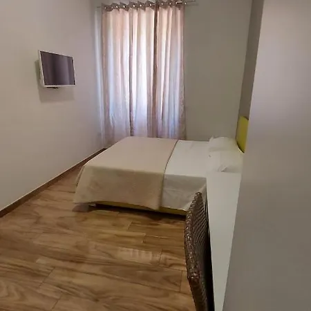 Al Volo2 Отель Фоджиа